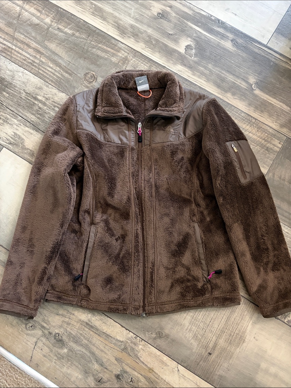 Nike ACG Fuzzy Zip Up Jacket Size Medium